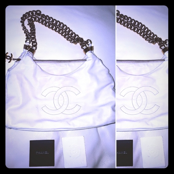 🎈SOLD🎈CHANEL🔥White Leather Gold Chain-link Hobo - Picture 2 of 8
